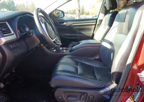 2017 Toyota Highlander Se из США, поврежденный, VIN 5TDJZRFH1HS482563